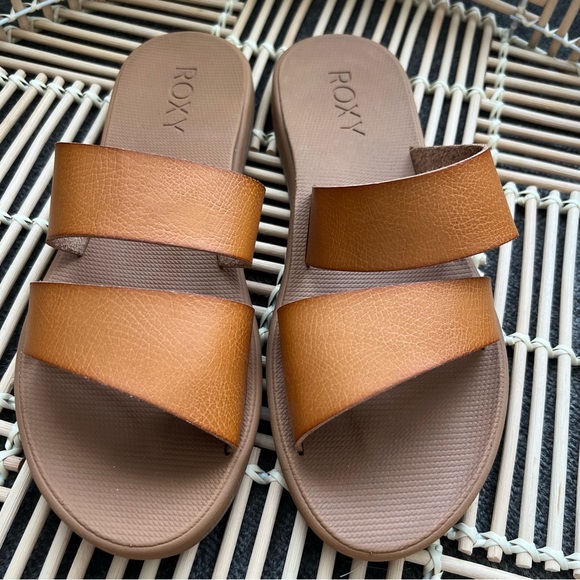 Roxy Women's Carmel / Brown Slide Sandals size 10 COMFORTABLE - Picture 1 of 9